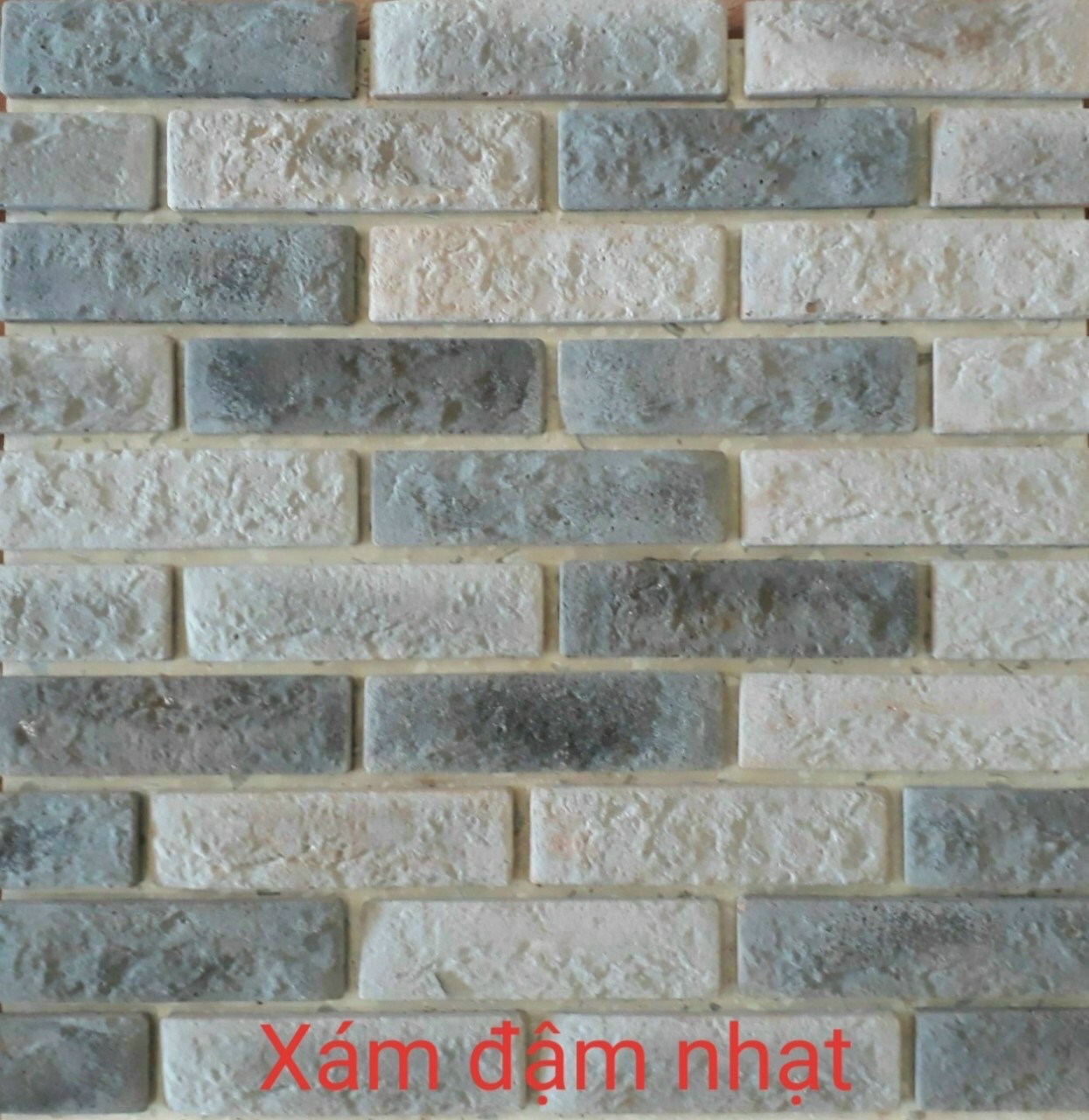 Gạch Thẻ Cổ Ốp Tường Xám Đậm Nhạt 